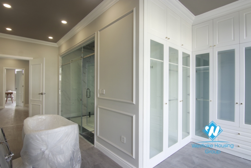 Brand new villa for rent in Vinhome Harmony.